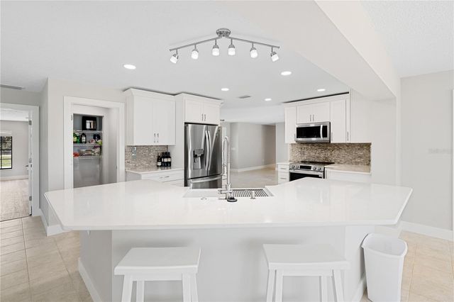 3929 N SAGOMON POINT, Crystal River, FL 34428