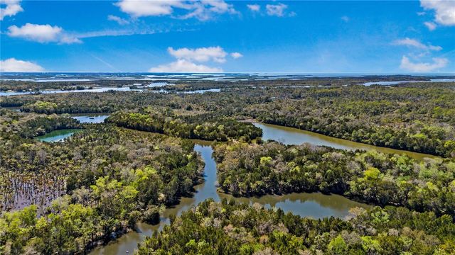 3929 N SAGOMON POINT, Crystal River, FL 34428