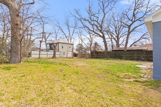 608 N Main Street, Grand Saline, TX 75140