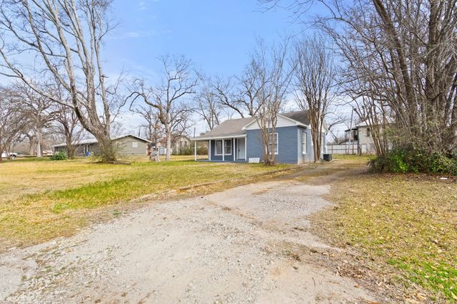 608 N Main Street, Grand Saline, TX 75140