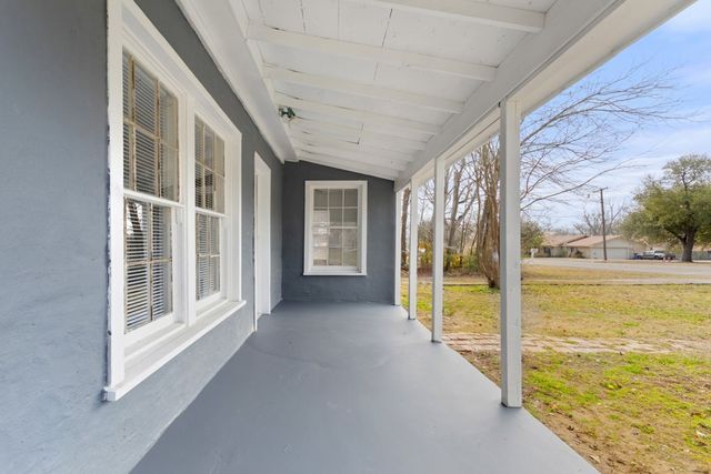 608 N Main Street, Grand Saline, TX 75140