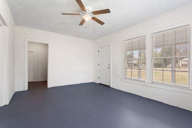 608 N Main Street, Grand Saline, TX 75140