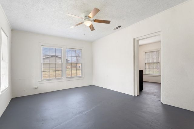 608 N Main Street, Grand Saline, TX 75140