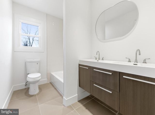 68 CRAIG DR, Deptford, NJ 08096