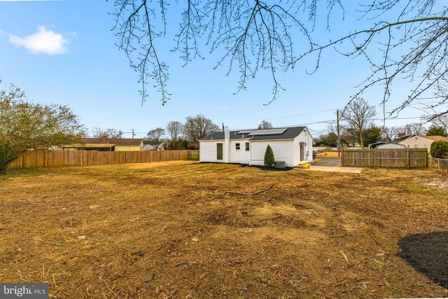 68 CRAIG DR, Deptford, NJ 08096