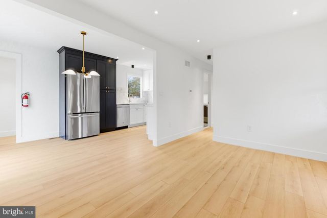 68 CRAIG DR, Deptford, NJ 08096