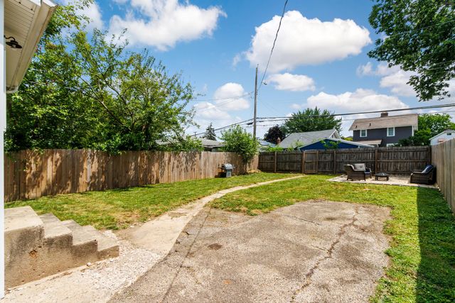 602 Hilltonia Avenue, Columbus, OH 43223