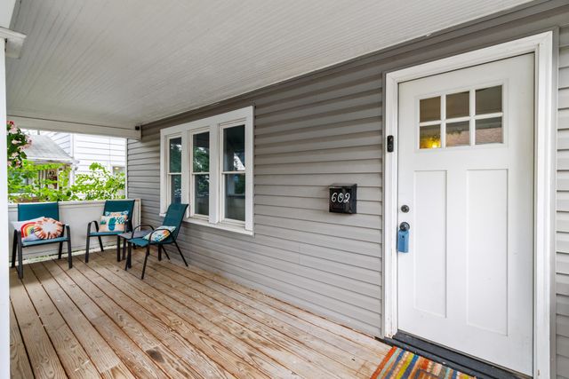 602 Hilltonia Avenue, Columbus, OH 43223