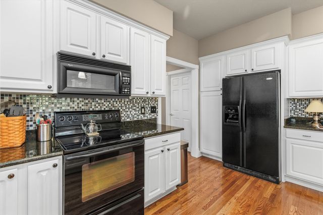 6980 Cody Drive 56, West Des Moines, IA 50266