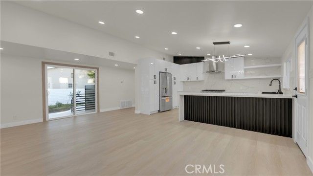 10334 Louise, Granada Hills (los Angeles), CA 91344