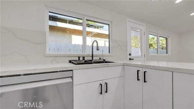 10334 Louise, Granada Hills (los Angeles), CA 91344