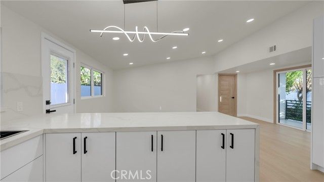 10334 Louise, Granada Hills (los Angeles), CA 91344