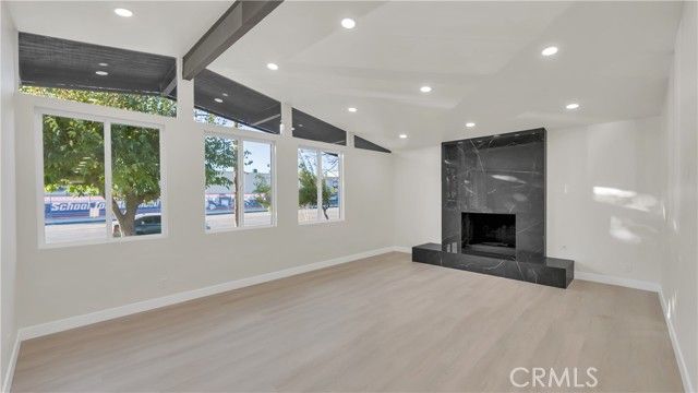 10334 Louise, Granada Hills (los Angeles), CA 91344