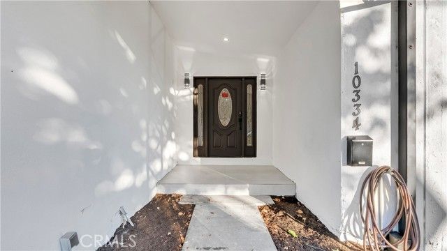 10334 Louise, Granada Hills (los Angeles), CA 91344