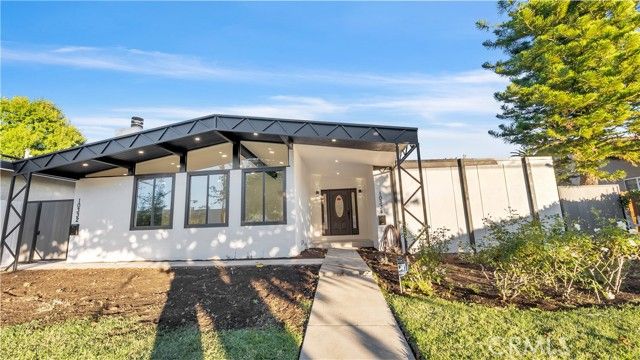 10334 Louise, Granada Hills (los Angeles), CA 91344
