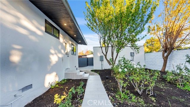 10334 Louise, Granada Hills (los Angeles), CA 91344