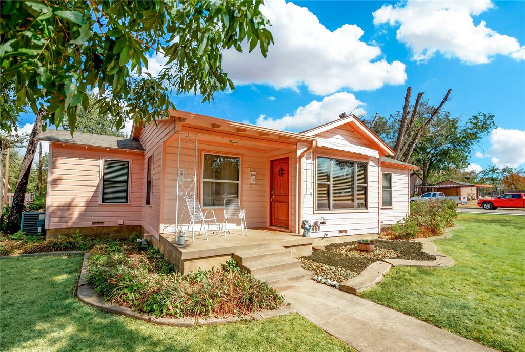 3100 Lakeland Street, Fort Worth, TX 76111 — exterior
