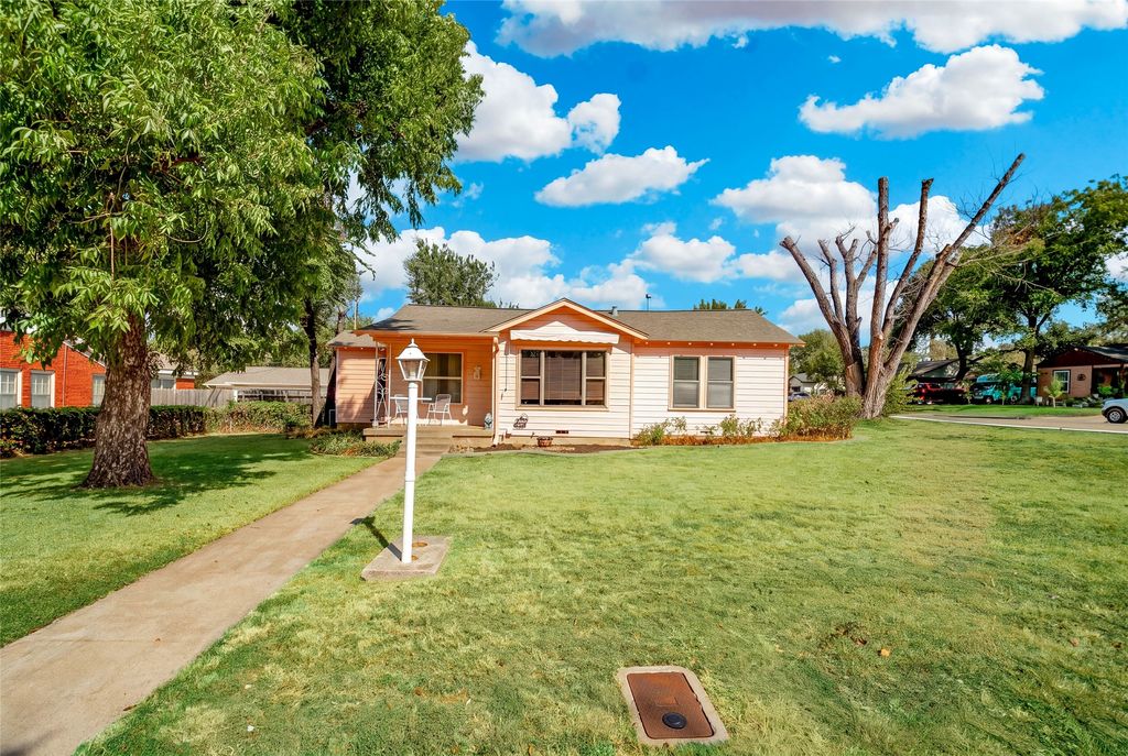 3100 Lakeland Street, Fort Worth, TX 76111 — photo 2