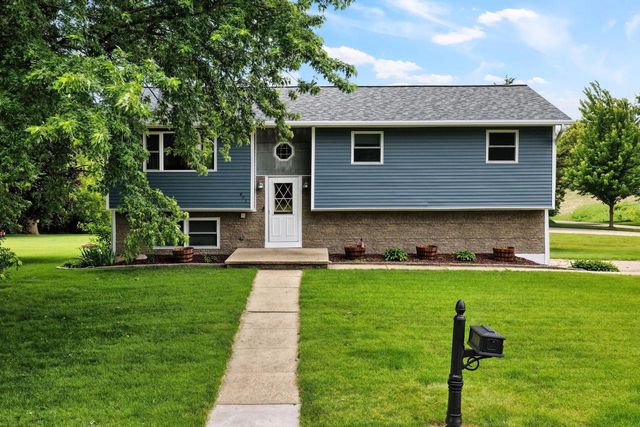 401 Linda Road, Mount Horeb, WI 53572