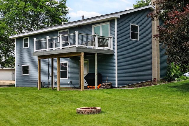 401 Linda Road, Mount Horeb, WI 53572