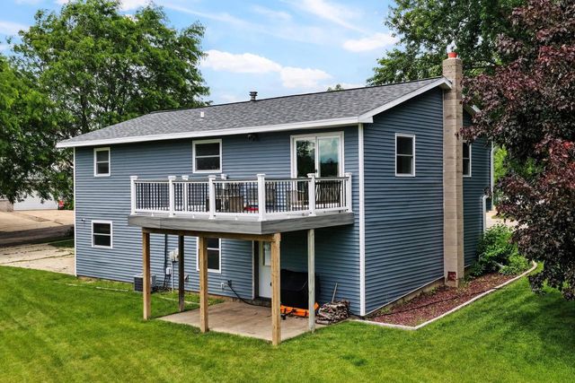 401 Linda Road, Mount Horeb, WI 53572