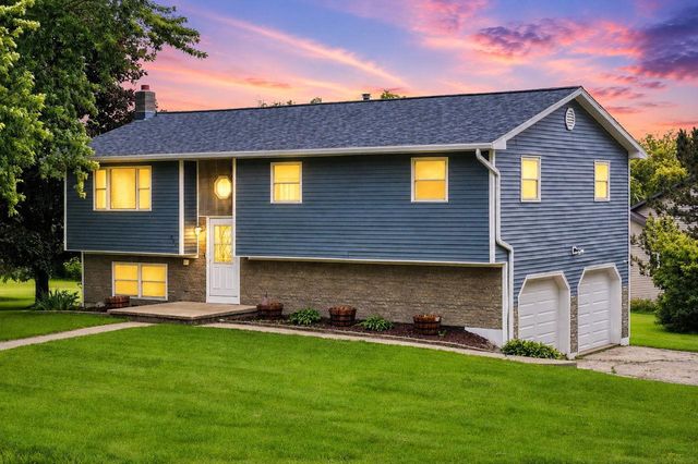 401 Linda Road, Mount Horeb, WI 53572