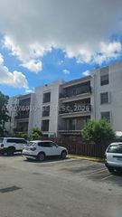 5625 W 20th Ave 208, Hialeah, FL 33012