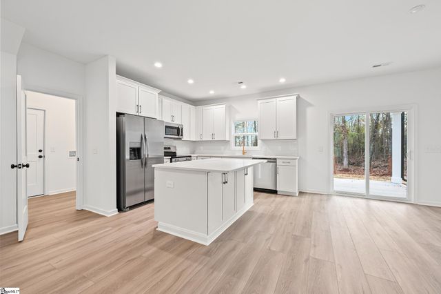 124 Guest Circle, Anderson, SC 29621