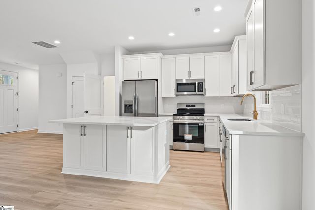 124 Guest Circle, Anderson, SC 29621