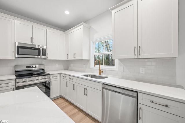 124 Guest Circle, Anderson, SC 29621