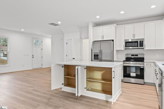 124 Guest Circle, Anderson, SC 29621