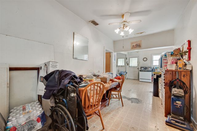 132 San Saba Avenue, Benbrook, TX 76126