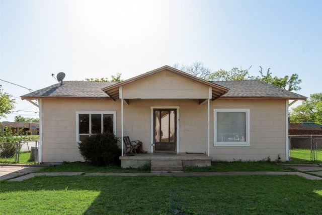 132 San Saba Avenue, Benbrook, TX 76126