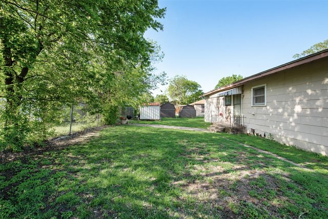 132 San Saba Avenue, Benbrook, TX 76126