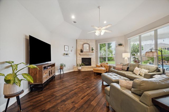 6915 Brewster Lane, Missouri City, TX 77459