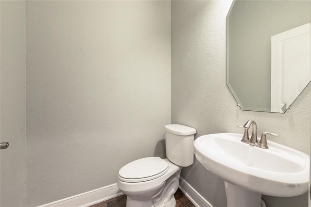 6915 Brewster Lane, Missouri City, TX 77459