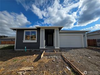 751 Holly Avenue #71, Buckley, WA 98321