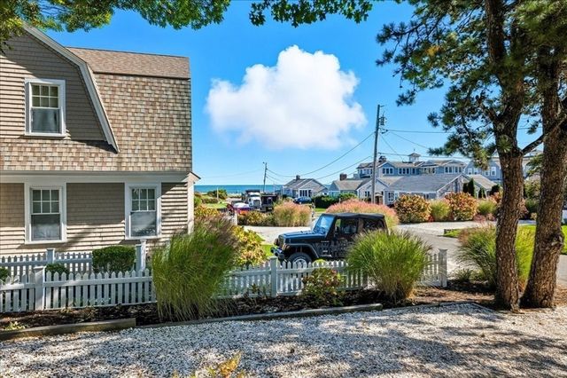 42 Kim Path, Mashpee, MA 02649