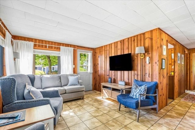 42 Kim Path, Mashpee, MA 02649