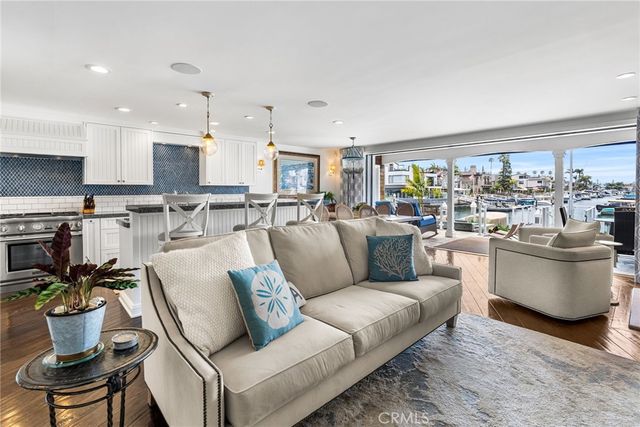 408 38th Street, Newport Beach, CA 92663