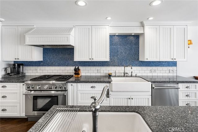 408 38th Street, Newport Beach, CA 92663