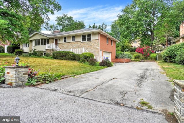 385 TRI HILL DR, York, PA 17403