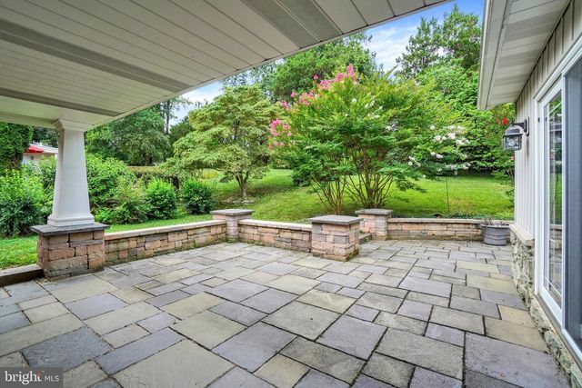 385 TRI HILL DR, York, PA 17403