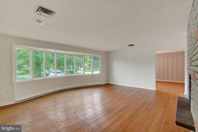 385 TRI HILL DR, York, PA 17403