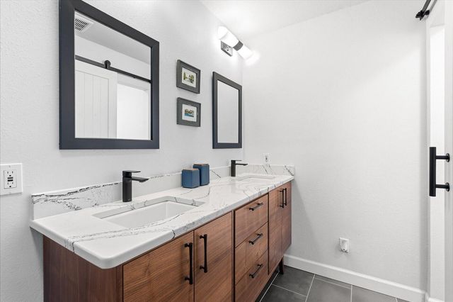 34 Woodland Court, Trenton, GA 30752