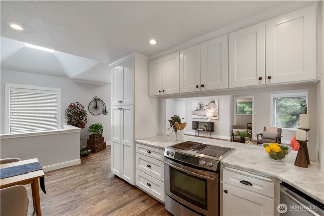 23305 98th Avenue S, Kent, WA 98031