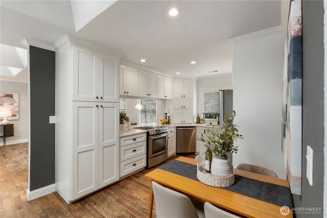 23305 98th Avenue S, Kent, WA 98031