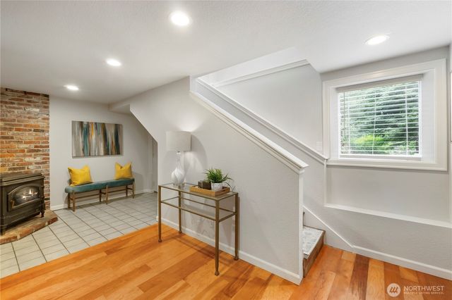 23305 98th Avenue S, Kent, WA 98031