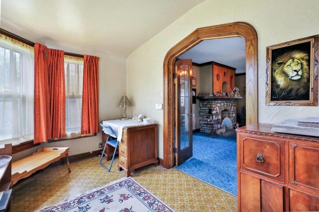 1107 Columbus STREET, Manitowoc, WI 54220