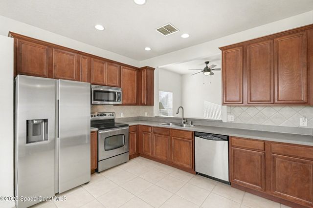 4366 Fitzroy Reef Drive, Mims, FL 32754